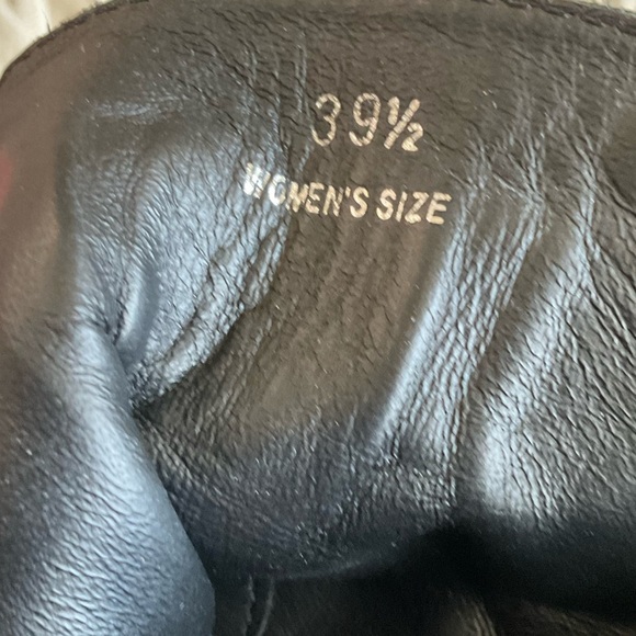 TODS Brown Suede & Leather Buckle Round Toe Heeled Ankle Bootie Size 39.5 - Picture 8 of 11